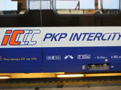 PKP Intercity. Czy można kupić bilet w pociągu IC? Tak, często jest to możliwe, ale warto sprawdzić wcześniej.