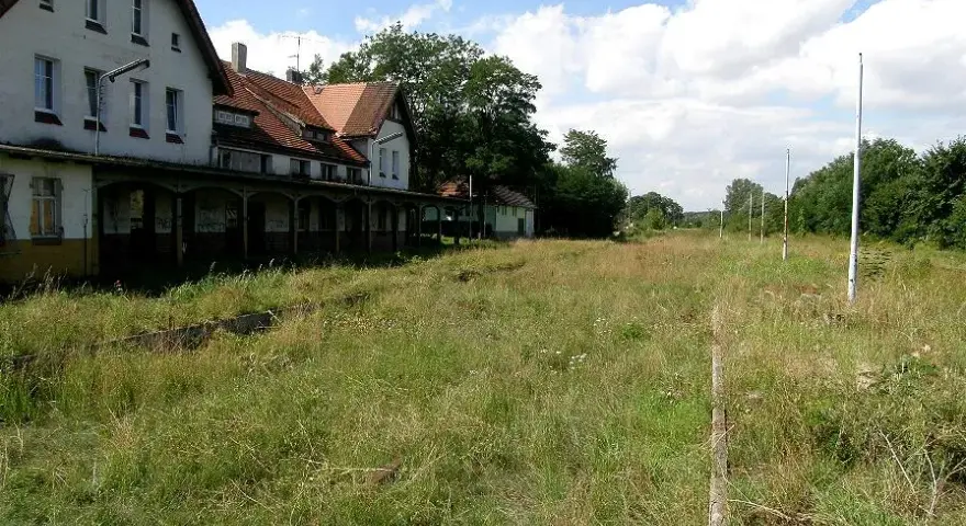 Jak dojechać do Połczyn-Zdrój PKP? Sprawdź trudności i alternatywy