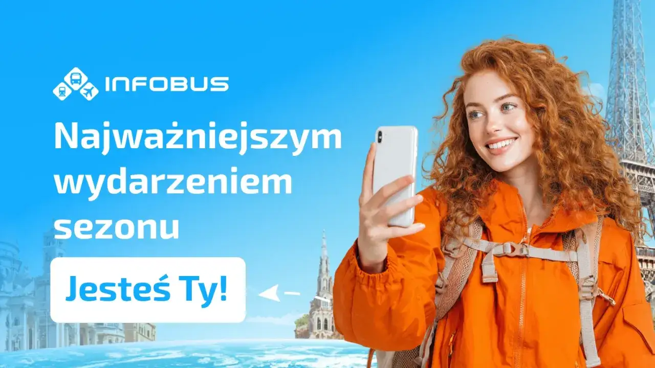 Infobus rozkład jazdy: młoda kobieta z rudymi włosami robi selfie na tle Wieży Eiffla.