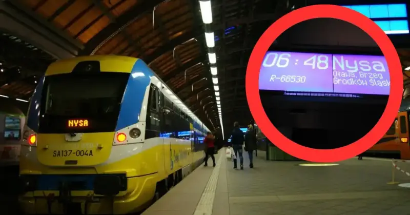 Pociąg Nysa na peronie, gotowy do odjazdu do Wrocławia. Na tablicy informacyjnej widnieje godzina 06:48 i cel podróży.